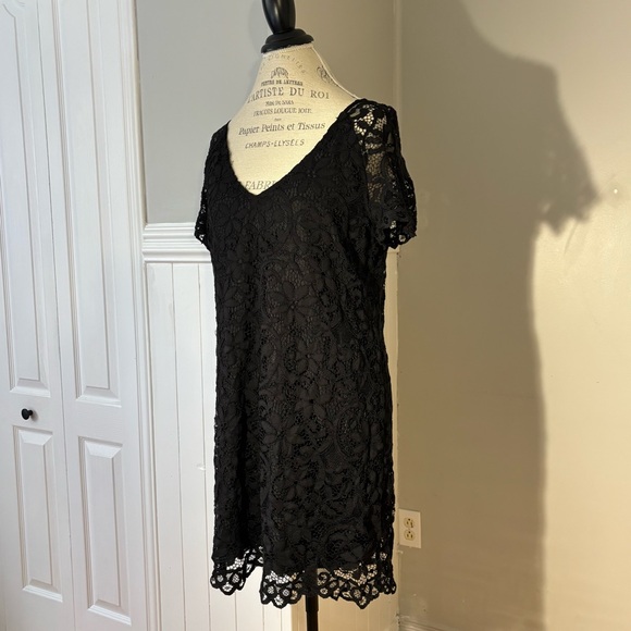 BB Dakota Women’s Black Lace Mini Dress Size L - Picture 9 of 15